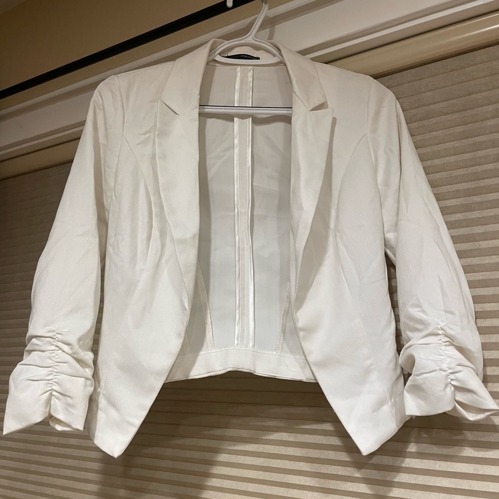 Maurices white cropped blazer